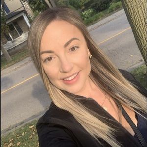 Meet your Posher, Brittany